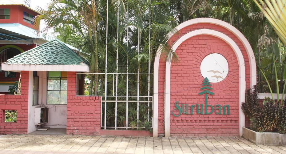 Hotel Suruban, Satara 1